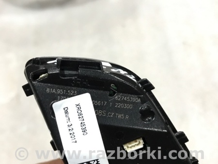 ФОТО Кнопки на руль для Audi (Ауди) A3 8V1, 8VA, 8V7, 8VS (03.2012-...) Киев