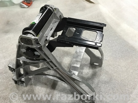 ФОТО Кронштейн для Audi (Ауди) A4 B8 - 8K2, 8K5 (08.2007-11.2015) Киев