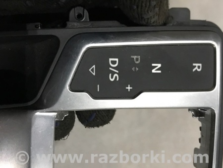 ФОТО Накладка центральной консоли для Audi (Ауди) A4 B8 - 8K2, 8K5 (08.2007-11.2015) Киев