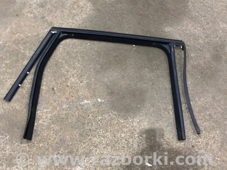 ФОТО Направляющая стекла двери для Porsche Cayenne Type 958 (10-18) Киев