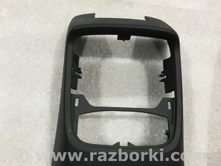 ФОТО Пластик для Audi (Ауди) A3 8V1, 8VA, 8V7, 8VS (03.2012-...) Киев