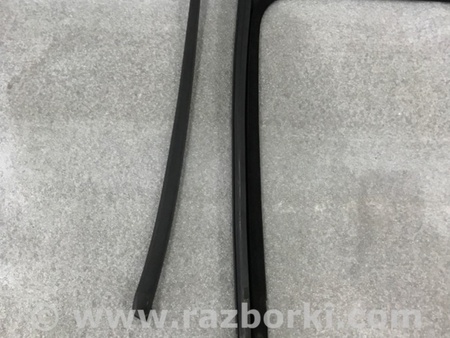 ФОТО Направляющая стекла двери для Porsche Cayenne Type 958 (10-18) Киев