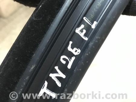ФОТО Направляющая стекла двери для Porsche Cayenne Type 958 (10-18) Киев