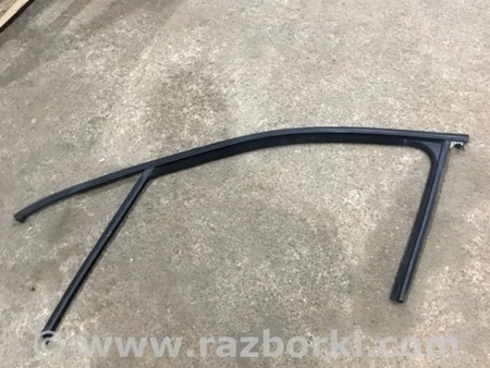 ФОТО Направляющая стекла двери для Porsche Cayenne Type 958 (10-18) Киев