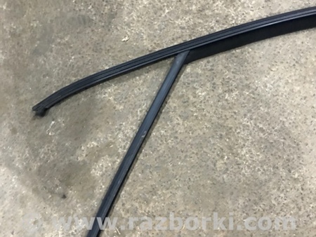 ФОТО Направляющая стекла двери для Porsche Cayenne Type 958 (10-18) Киев