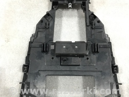 ФОТО Кронштейн для Porsche Cayenne Type 958 (10-18) Киев