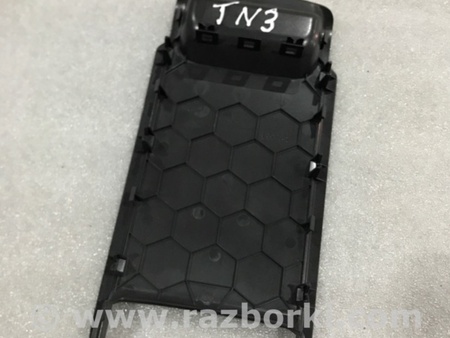 ФОТО Накладка центральной консоли для Audi (Ауди) A3 8V1, 8VA, 8V7, 8VS (03.2012-...) Киев