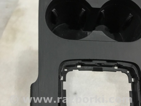 ФОТО Накладка центральной консоли для Audi (Ауди) A3 8V1, 8VA, 8V7, 8VS (03.2012-...) Киев