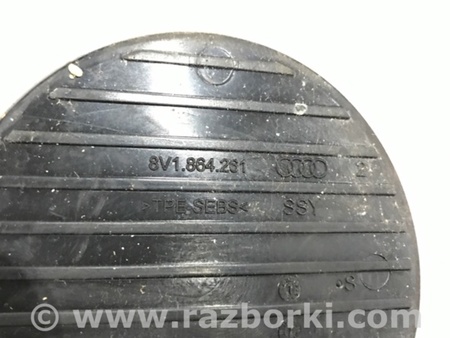 ФОТО Вкладыш подстаканника для Audi (Ауди) A3 8V1, 8VA, 8V7, 8VS (03.2012-...) Киев