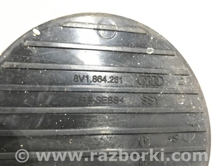 ФОТО Вкладыш подстаканника для Audi (Ауди) A3 8V1, 8VA, 8V7, 8VS (03.2012-...) Киев