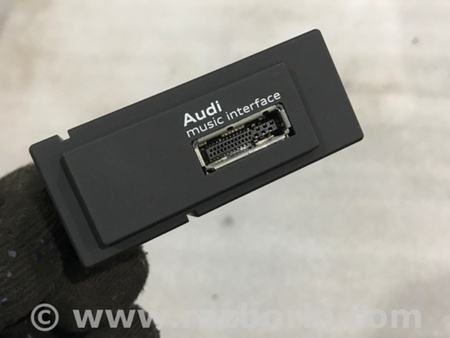 ФОТО Розетка для Audi (Ауди) A3 8V1, 8VA, 8V7, 8VS (03.2012-...) Киев