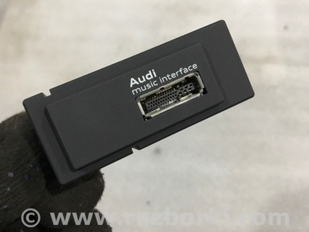 ФОТО Розетка для Audi (Ауди) A3 8V1, 8VA, 8V7, 8VS (03.2012-...) Киев