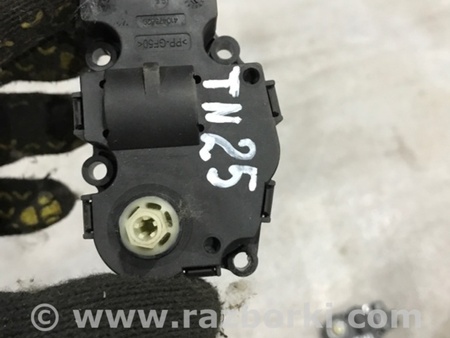 ФОТО Сервопривод заслонок печки для Porsche Cayenne Type 958 (10-18) Киев