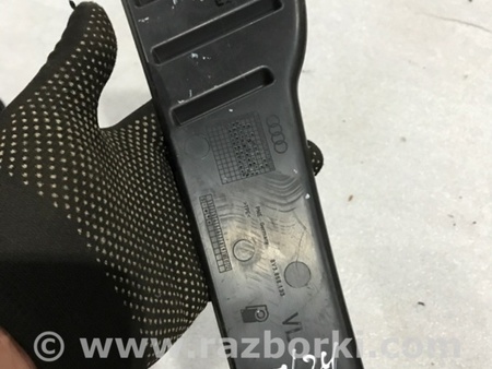 ФОТО Вкладыш вещевого отделения для Audi (Ауди) A3 8V1, 8VA, 8V7, 8VS (03.2012-...) Киев