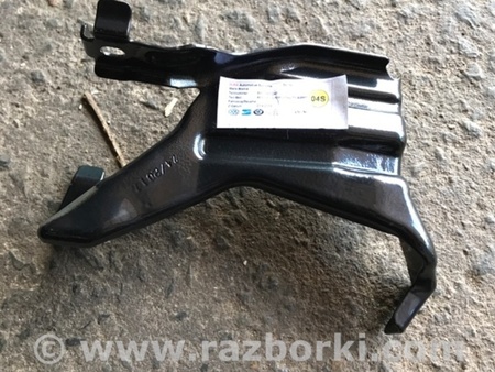 ФОТО Кронштейн для Audi (Ауди) A4 B8 - 8K2, 8K5 (08.2007-11.2015) Киев