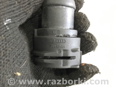 ФОТО Фланец системы охлаждения для Audi (Ауди) A4 B8 - 8K2, 8K5 (08.2007-11.2015) Киев