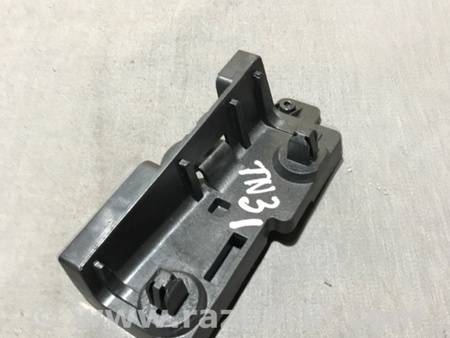 ФОТО Кронштейн для Audi (Ауди) A4 B8 - 8K2, 8K5 (08.2007-11.2015) Киев