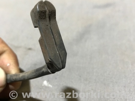 ФОТО Датчик износа тормозных колодок для Audi (Ауди) A4 B8 - 8K2, 8K5 (08.2007-11.2015) Киев