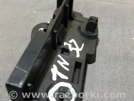 ФОТО Кронштейн для Audi (Ауди) A4 B8 - 8K2, 8K5 (08.2007-11.2015) Киев