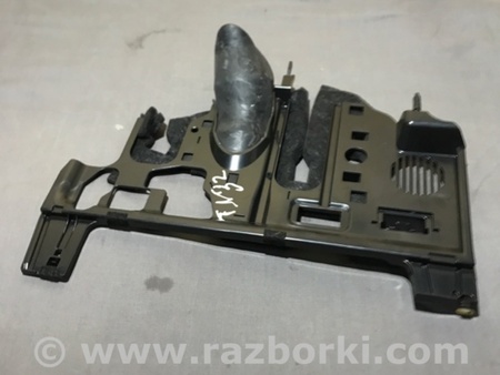 ФОТО Кронштейн для Audi (Ауди) A4 B8 - 8K2, 8K5 (08.2007-11.2015) Киев