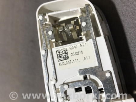 ФОТО Плафон подсветки салона для Audi (Ауди) A3 8V1, 8VA, 8V7, 8VS (03.2012-...) Киев