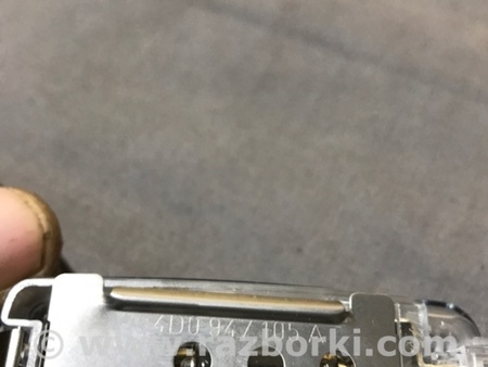 ФОТО Плафон подсветки салона для Audi (Ауди) A3 8V1, 8VA, 8V7, 8VS (03.2012-...) Киев