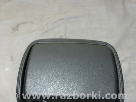 ФОТО Подголовник сиденья для Audi (Ауди) A3 8V1, 8VA, 8V7, 8VS (03.2012-...) Киев
