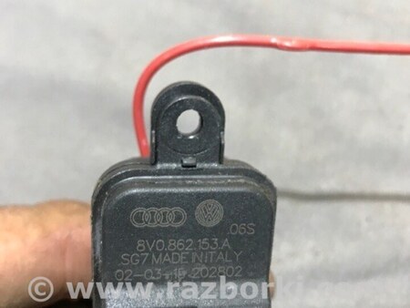 ФОТО Активатор лючка бензобака для Audi (Ауди) A3 8V1, 8VA, 8V7, 8VS (03.2012-...) Киев