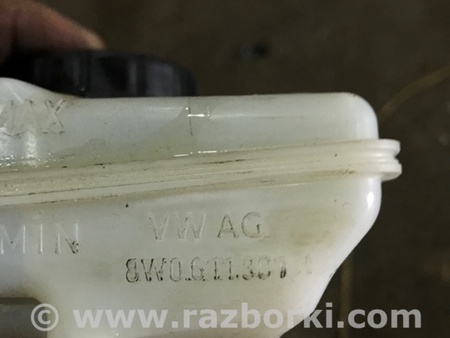 ФОТО Бачок для тормозной жидкости для Audi (Ауди) A4 B8 - 8K2, 8K5 (08.2007-11.2015) Киев
