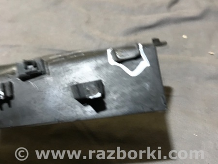 ФОТО Пыльник фары для Audi (Ауди) A4 B8 - 8K2, 8K5 (08.2007-11.2015) Киев