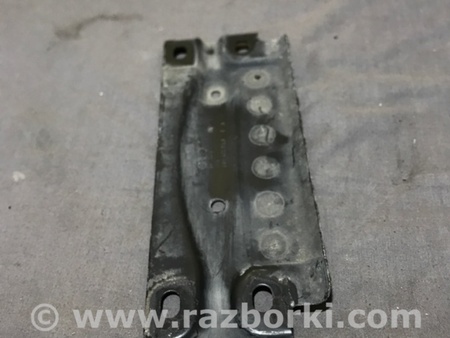 ФОТО Кронштейн для Audi (Ауди) A4 B8 - 8K2, 8K5 (08.2007-11.2015) Киев