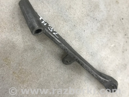 ФОТО Кронштейн для Audi (Ауди) A4 B8 - 8K2, 8K5 (08.2007-11.2015) Киев