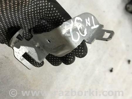 ФОТО Кронштейн для Audi (Ауди) A4 B8 - 8K2, 8K5 (08.2007-11.2015) Киев