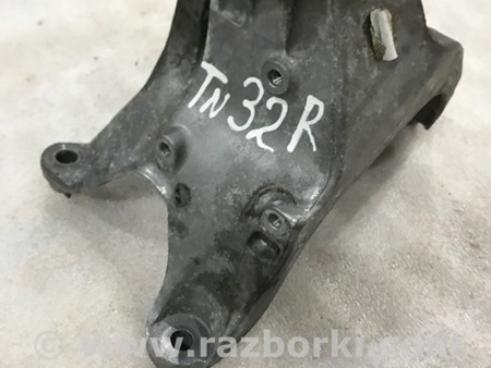 ФОТО Кронштейн для Audi (Ауди) A4 B8 - 8K2, 8K5 (08.2007-11.2015) Киев