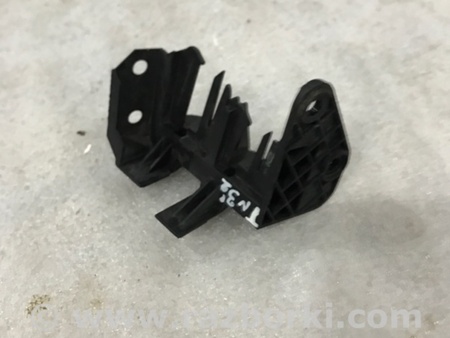 ФОТО Кронштейн для Audi (Ауди) A4 B8 - 8K2, 8K5 (08.2007-11.2015) Киев