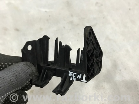 ФОТО Кронштейн для Audi (Ауди) A4 B8 - 8K2, 8K5 (08.2007-11.2015) Киев