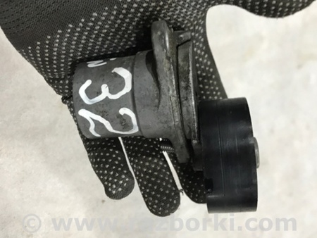 ФОТО Ролик натяжной навесного оборудования для Audi (Ауди) A4 B8 - 8K2, 8K5 (08.2007-11.2015) Киев