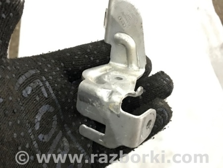 ФОТО Кронштейн для Audi (Ауди) A4 B8 - 8K2, 8K5 (08.2007-11.2015) Киев