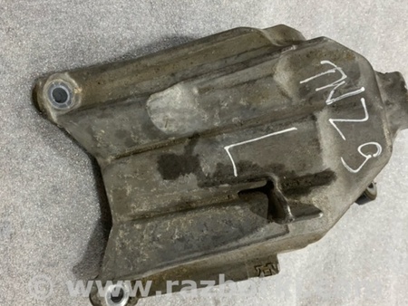 ФОТО Кронштейн для Audi (Ауди) A4 B8 - 8K2, 8K5 (08.2007-11.2015) Киев