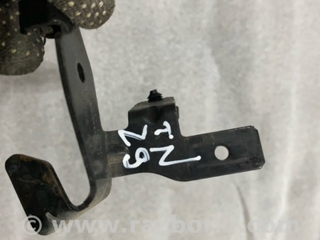 ФОТО Кронштейн для Audi (Ауди) A4 B8 - 8K2, 8K5 (08.2007-11.2015) Киев