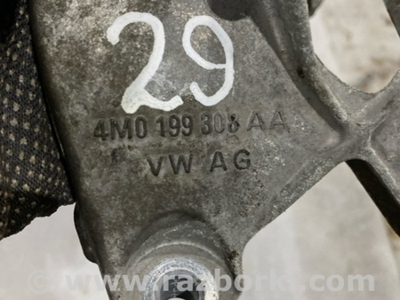 ФОТО Кронштейн для Audi (Ауди) A4 B8 - 8K2, 8K5 (08.2007-11.2015) Киев