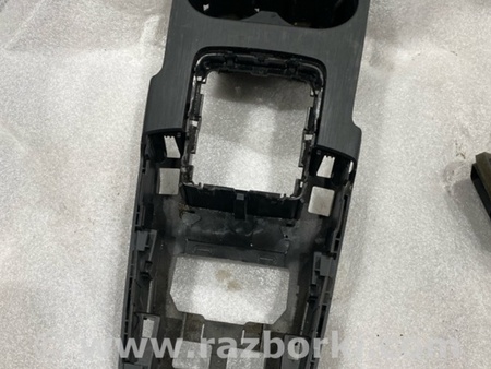 ФОТО Накладка центральной консоли для Audi (Ауди) A3 8V1, 8VA, 8V7, 8VS (03.2012-...) Киев