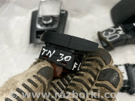 ФОТО Кнопка для Audi (Ауди) A3 8V1, 8VA, 8V7, 8VS (03.2012-...) Киев