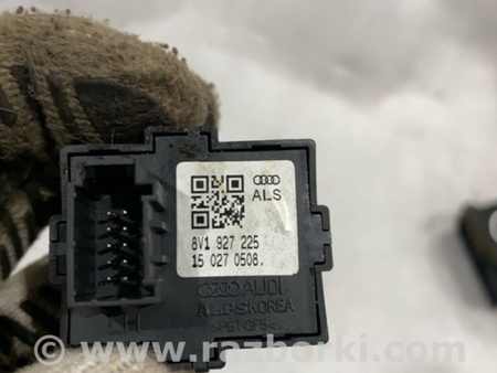 ФОТО Кнопка для Audi (Ауди) A3 8V1, 8VA, 8V7, 8VS (03.2012-...) Киев