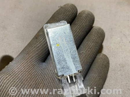ФОТО Плафон подсветки салона для Audi (Ауди) A4 B8 - 8K2, 8K5 (08.2007-11.2015) Киев