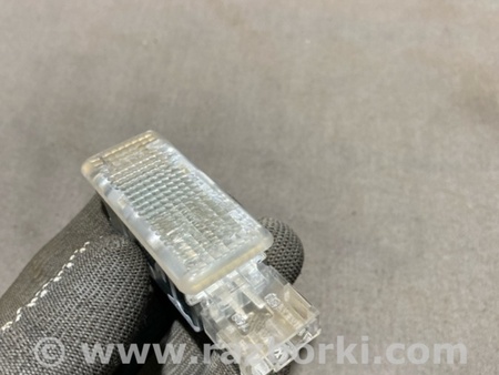 ФОТО Плафон подсветки салона для Audi (Ауди) A4 B8 - 8K2, 8K5 (08.2007-11.2015) Киев