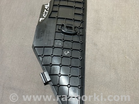 ФОТО Накладка центральной консоли для Audi (Ауди) A4 B8 - 8K2, 8K5 (08.2007-11.2015) Киев