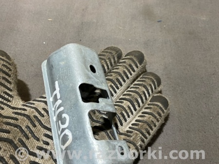 ФОТО Кронштейн для Audi (Ауди) A3 8V1, 8VA, 8V7, 8VS (03.2012-...) Киев