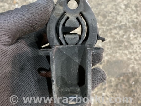 ФОТО Крепление глушителя для Audi (Ауди) A4 B8 - 8K2, 8K5 (08.2007-11.2015) Киев
