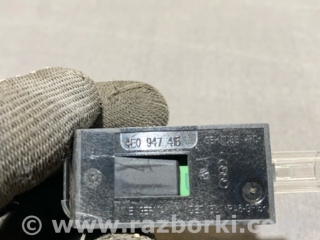 ФОТО Плафон подсветки салона для Audi (Ауди) A4 B8 - 8K2, 8K5 (08.2007-11.2015) Киев